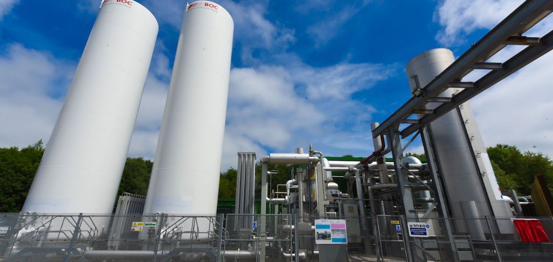 Cryogenic battery